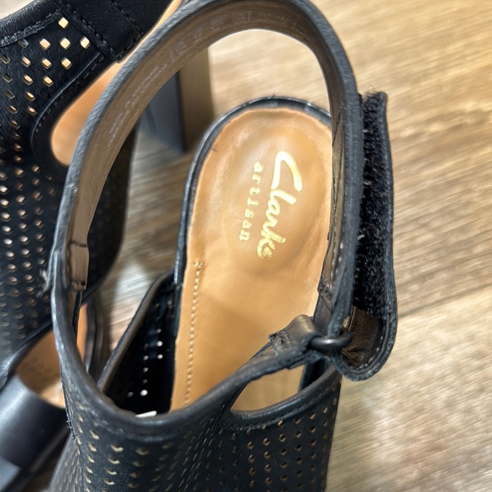 Clarks Black Women's Heeled Sandals size 10 (b222) - Picture 7 of 8